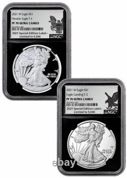 En français, le titre se traduit par : Ensemble de 2 pièces de monnaie en argent 999 W $1 Silver Eagle T-1 & T-2 NGC PF70. Étiquette en argent noir.